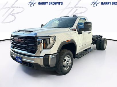 New 2026 GMC Sierra 3500 Pro w/ Convenience Package