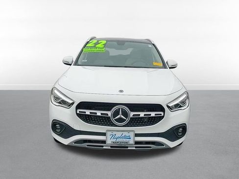 Used 2022 Mercedes-Benz GLA 250 4MATIC w/ Premium Package image 2