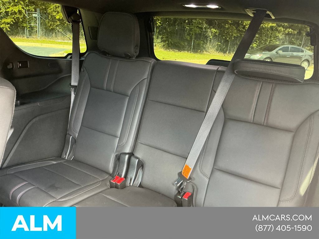 Used 2022 Chevrolet Tahoe RST w/ Luxury Package AWD/4WD image 15