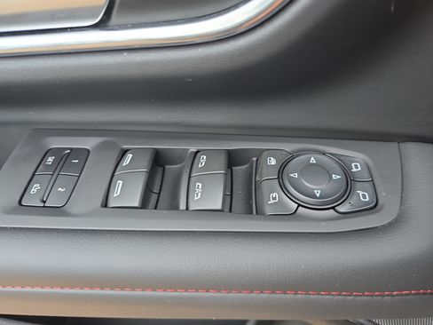 Used 2024 Chevrolet Tahoe RST w/ RST Performance Edition AWD/4WD image 29