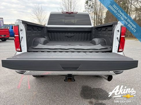 Used 2025 Chevrolet Silverado 3500 LTZ w/ LTZ Premium Package AWD/4WD image 10