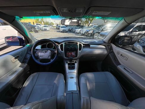 Used 2004 Toyota Highlander Limited image 15