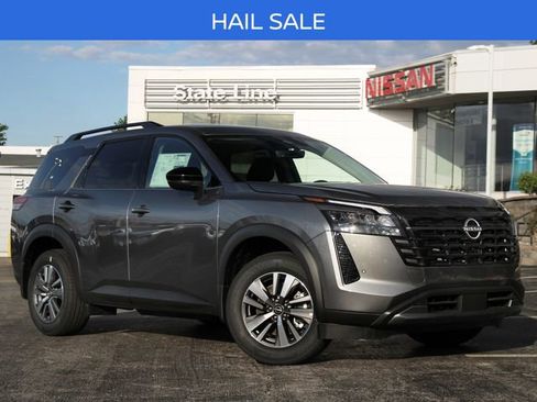 New 2026 Nissan Pathfinder SL AWD/4WD image 1