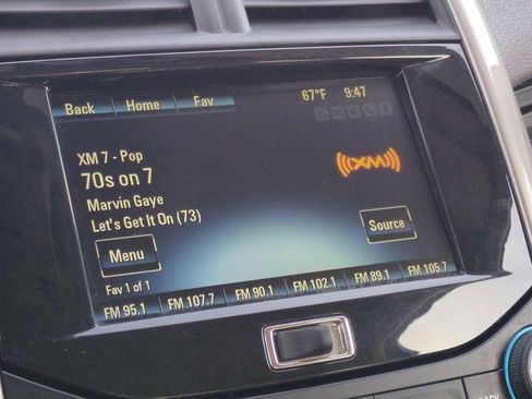 Used 2015 Chevrolet Malibu LT w/ Power Convenience Package image 13