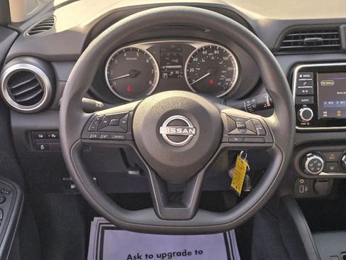 Used 2025 Nissan Versa S w/ Trunk Package image 14