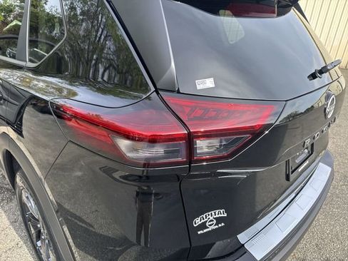 New 2026 Nissan Rogue SV FWD image 33