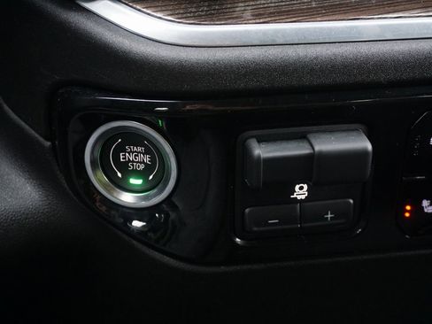 Certified 2025 Chevrolet Silverado 1500 LT image 16