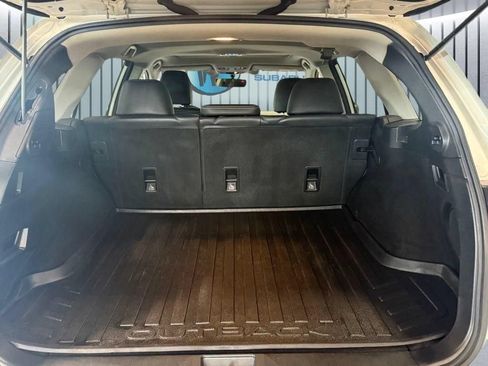 Used 2019 Subaru Outback 3.6R Limited w/ Popular Package #2 AWD/4WD image 9