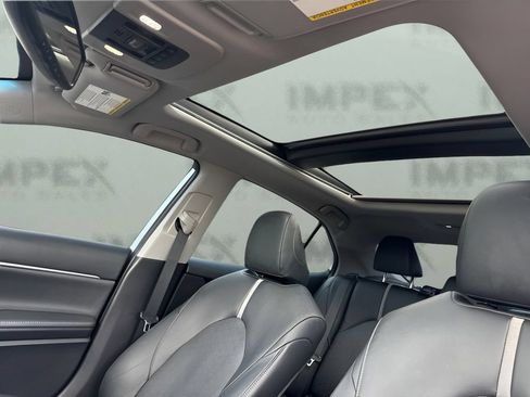 Used 2019 Toyota Camry XSE FWD image 10