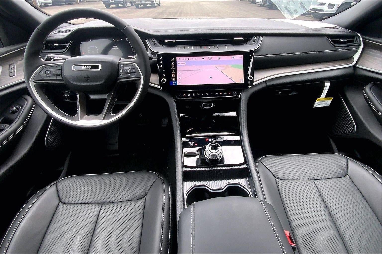 New 2026 Jeep Grand Cherokee Limited AWD/4WD image 13