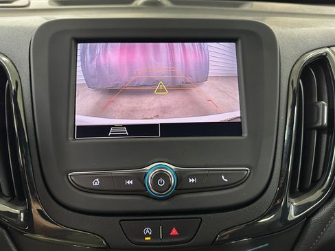 Certified 2022 Chevrolet Equinox RS w/ LPO, Floor Liner Package image 12