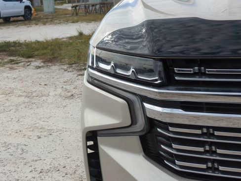 Used 2021 Chevrolet Tahoe Premier AWD/4WD image 10