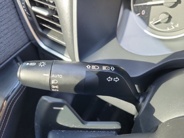 Used 2021 Nissan Rogue S AWD/4WD image 24