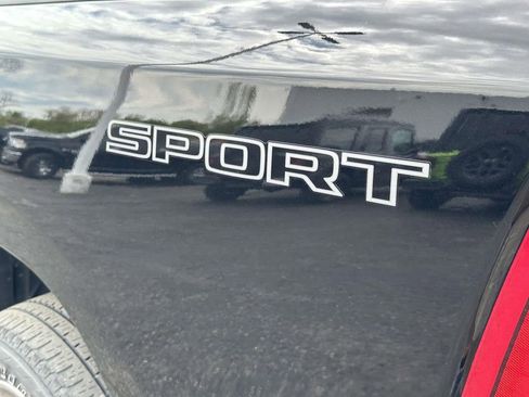 Used 2023 RAM 1500 Laramie AWD/4WD image 13