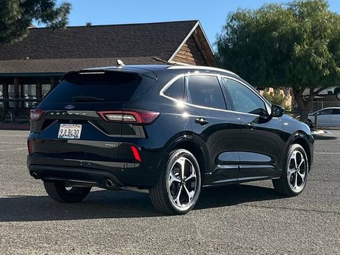 Used 2024 Ford Escape ST-Line Elite w/ Premium Technology Package image 6