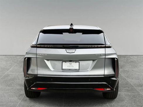 Used 2025 Cadillac Lyriq Luxury w/ LPO, Floor Liner Package image 11