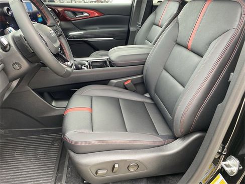 New 2026 Chevrolet Traverse RS w/ LPO, Floor Liner Package image 10