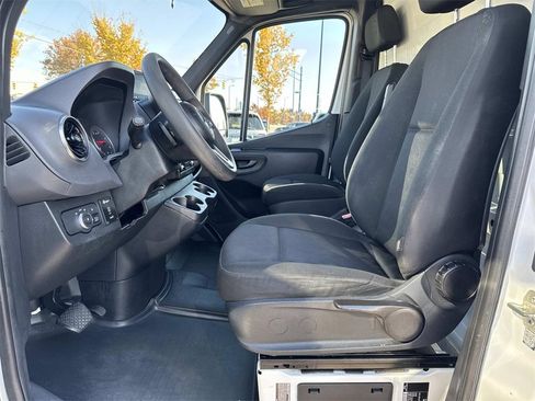 Used 2019 Mercedes-Benz Sprinter 170 w/ Chrome Grille Package image 14