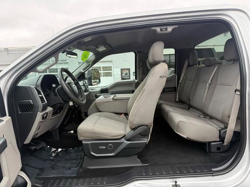 Used 2017 Ford F250 XLT w/ XLT Value Package image 24