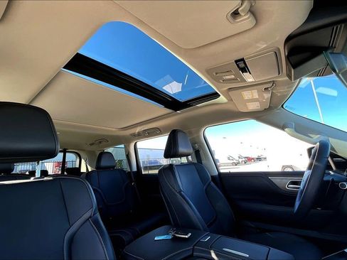 Certified 2025 INFINITI QX80 Pure image 22