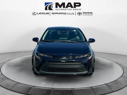 Used 2024 Toyota Corolla LE image 8