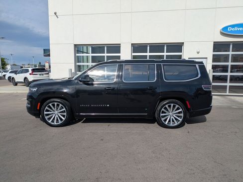 Used 2023 Jeep Grand Wagoneer Series II w/ Premium Group II AWD/4WD image 10