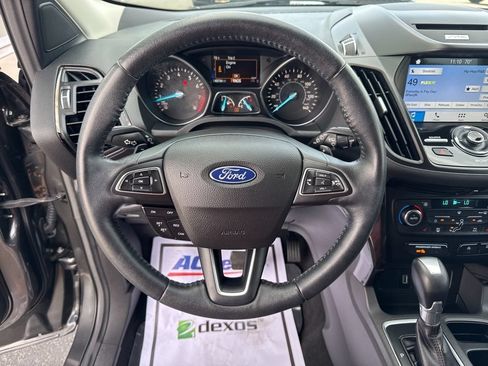 Used 2017 Ford Escape Titanium AWD/4WD image 16