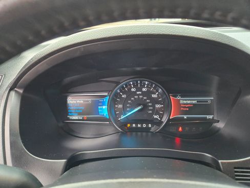 Used 2019 Ford Explorer XLT w/ Equipment Group 202A image 40