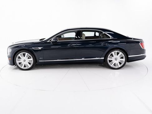 New 2026 Bentley Flying Spur Azure image 2