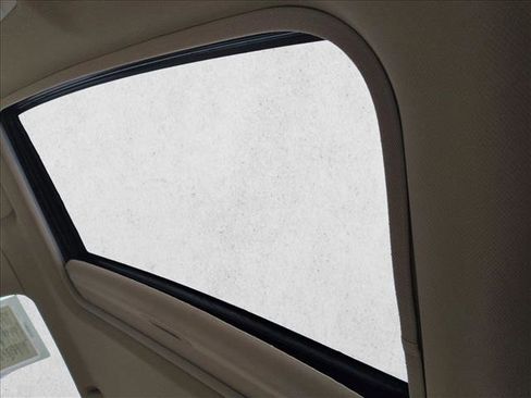 Used 2017 Toyota Camry XLE w/ Moonroof Package image 16