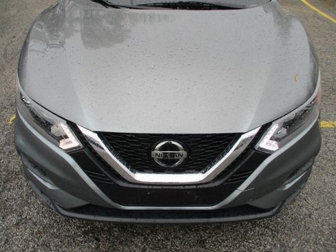 Used 2020 Nissan Rogue Sport S image 23