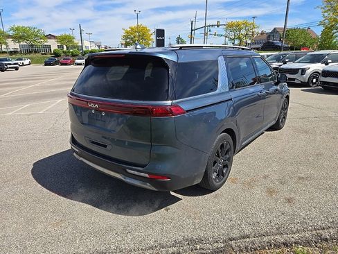 Used 2024 Kia Carnival SX FWD image 3