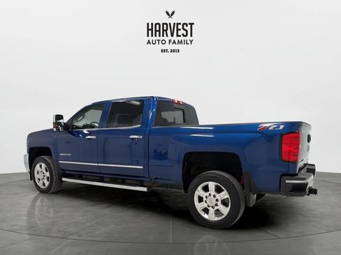 Used 2019 Chevrolet Silverado 2500 LTZ w/ Duramax Plus Package AWD/4WD image 3