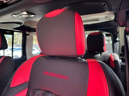 Used 2021 Jeep Wrangler Unlimited Rubicon image 20