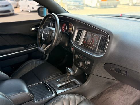 Used 2016 Dodge Charger SRT Hellcat RWD image 27