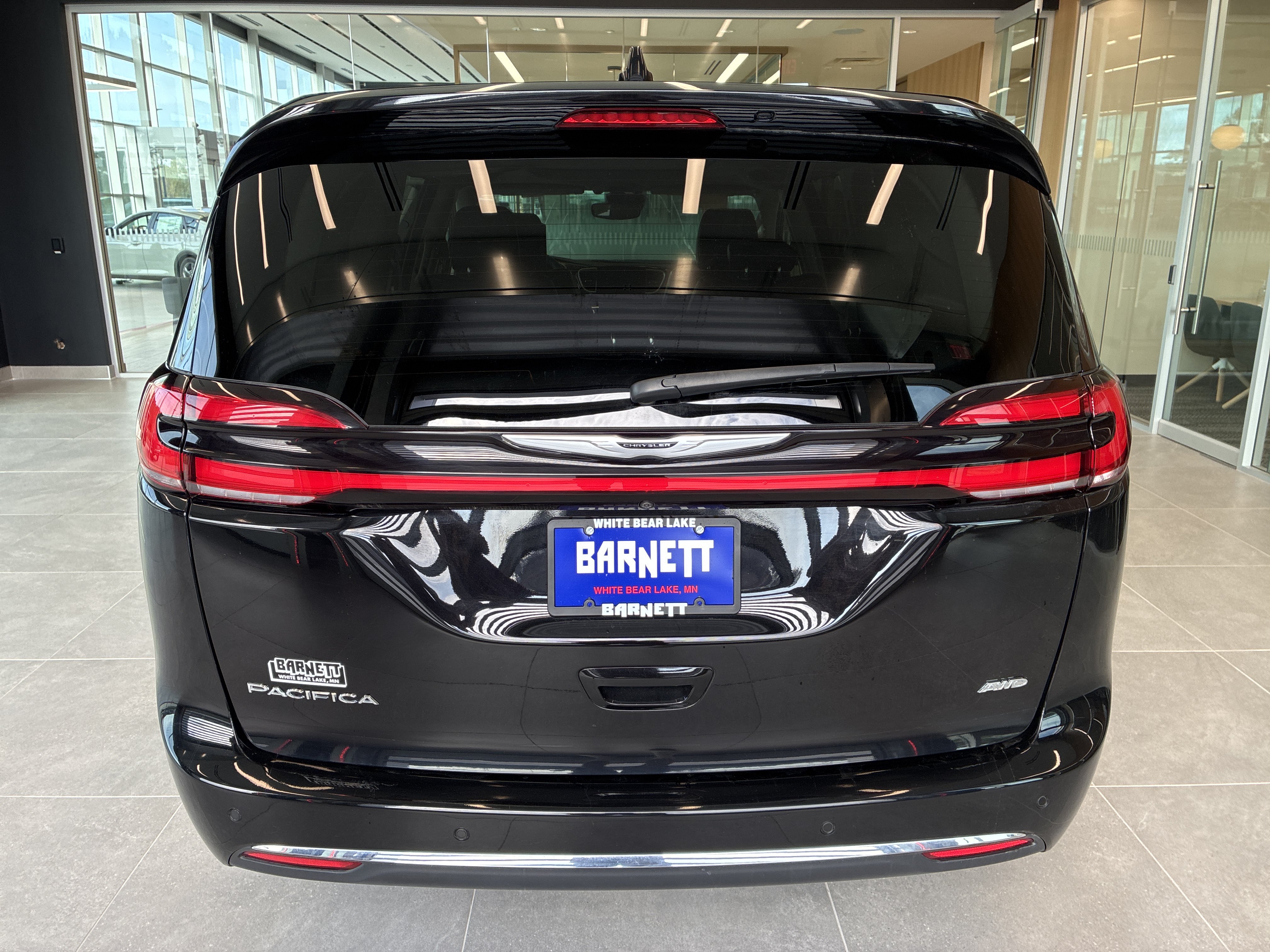 Certified 2024 Chrysler Pacifica Touring-L w/ Uconnect Theater Family Group AWD/4WD image 10