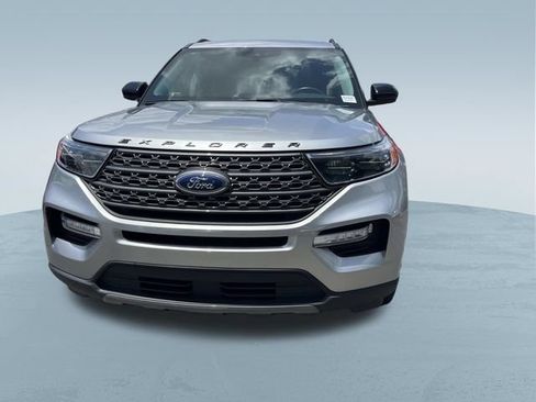 Certified 2024 Ford Explorer XLT w/ Equipment Group 202A AWD/4WD image 10