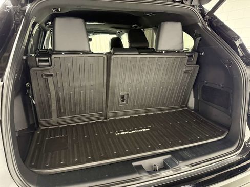 Used 2023 Toyota Highlander XSE image 20