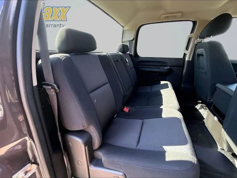 Used 2010 Chevrolet Silverado 2500 LT w/ Interior Plus Package AWD/4WD image 23