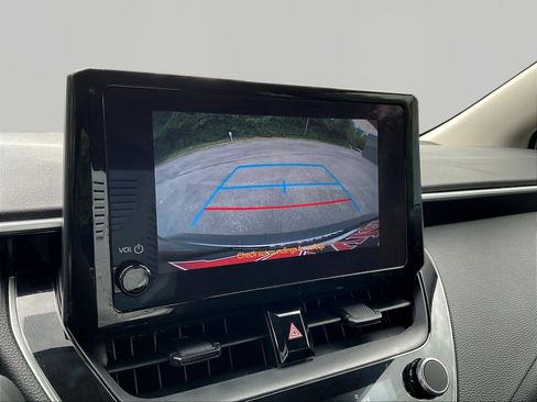 Used 2024 Toyota Corolla LE FWD image 14