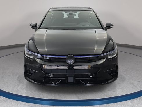Used 2026 Volkswagen Golf AWD/4WD image 2