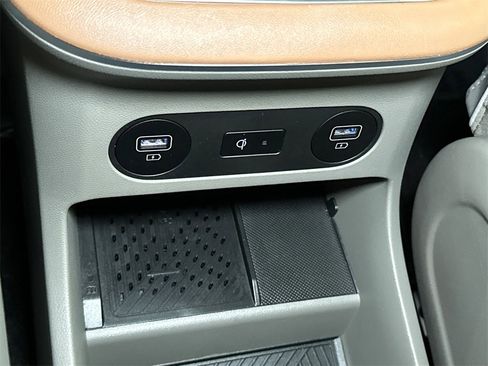 Used 2024 Hyundai Ioniq 5 Limited image 31