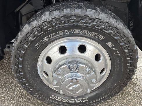 Used 2022 RAM 3500 Limited image 9