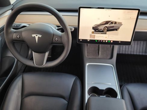 Used 2023 Tesla Model 3 Standard Range RWD image 23