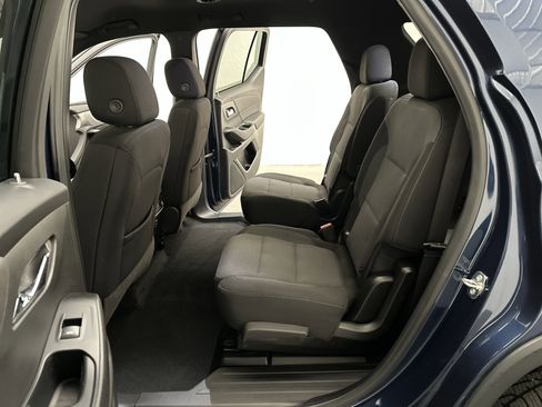 Used 2022 Chevrolet Traverse LT AWD/4WD image 24
