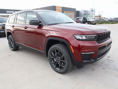 New 2025 Jeep Grand Cherokee L Limited AWD/4WD image 1