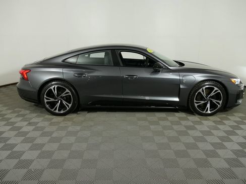 Used 2022 Audi e-tron GT Prestige w/ Prestige Package AWD/4WD image 2