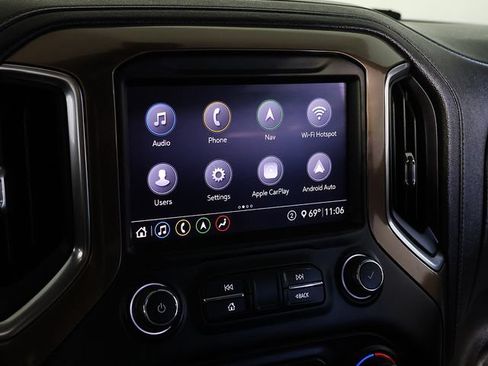 Used 2020 Chevrolet Silverado 1500 High Country w/ Technology Package AWD/4WD image 18