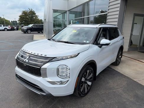 Used 2026 Mitsubishi Outlander SEL AWD/4WD image 2