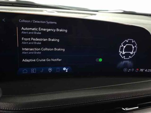 Certified 2025 Cadillac XT4 Premium Luxury image 25